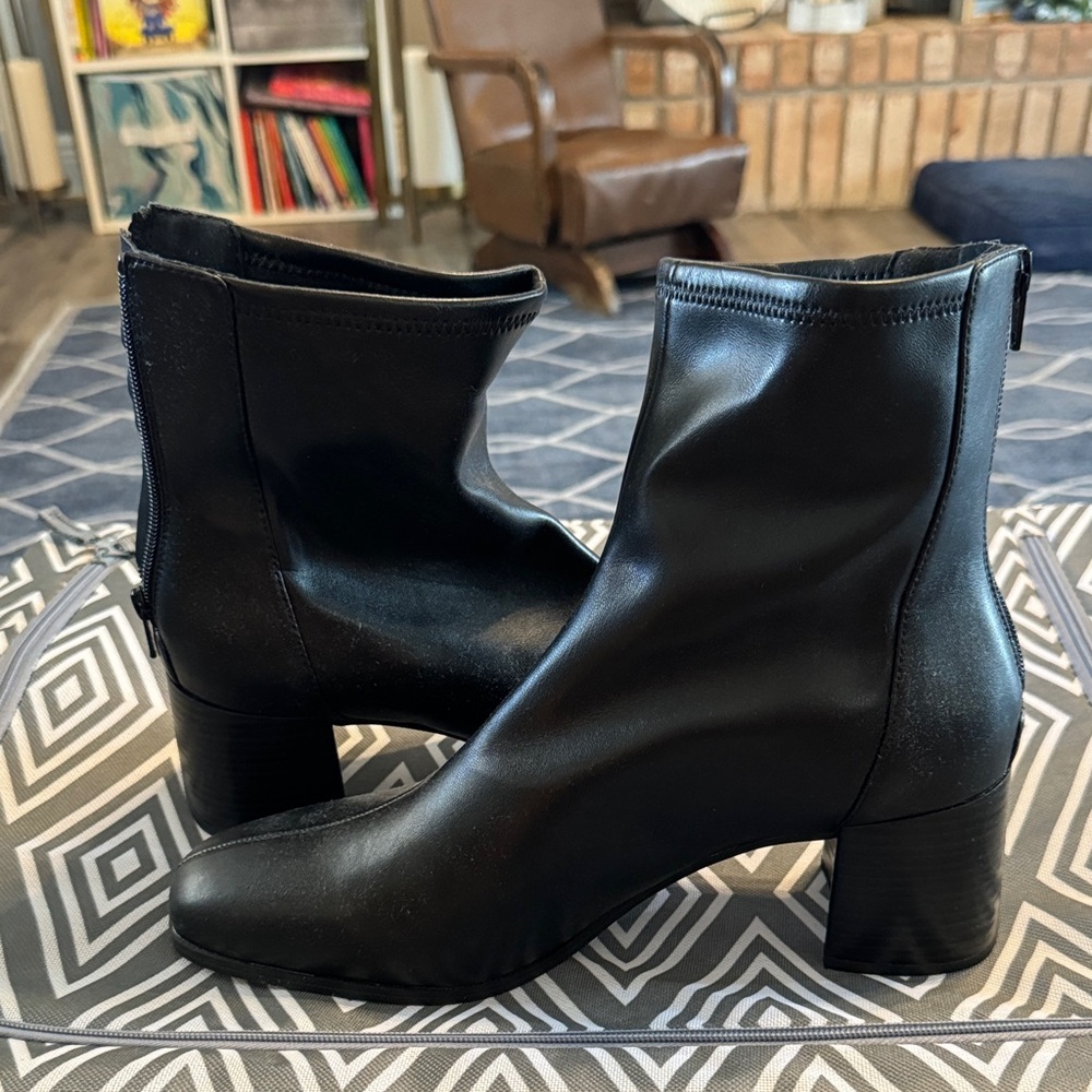 Rockport Sleek Black Heeled Boots